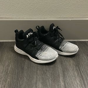 APL training shoes